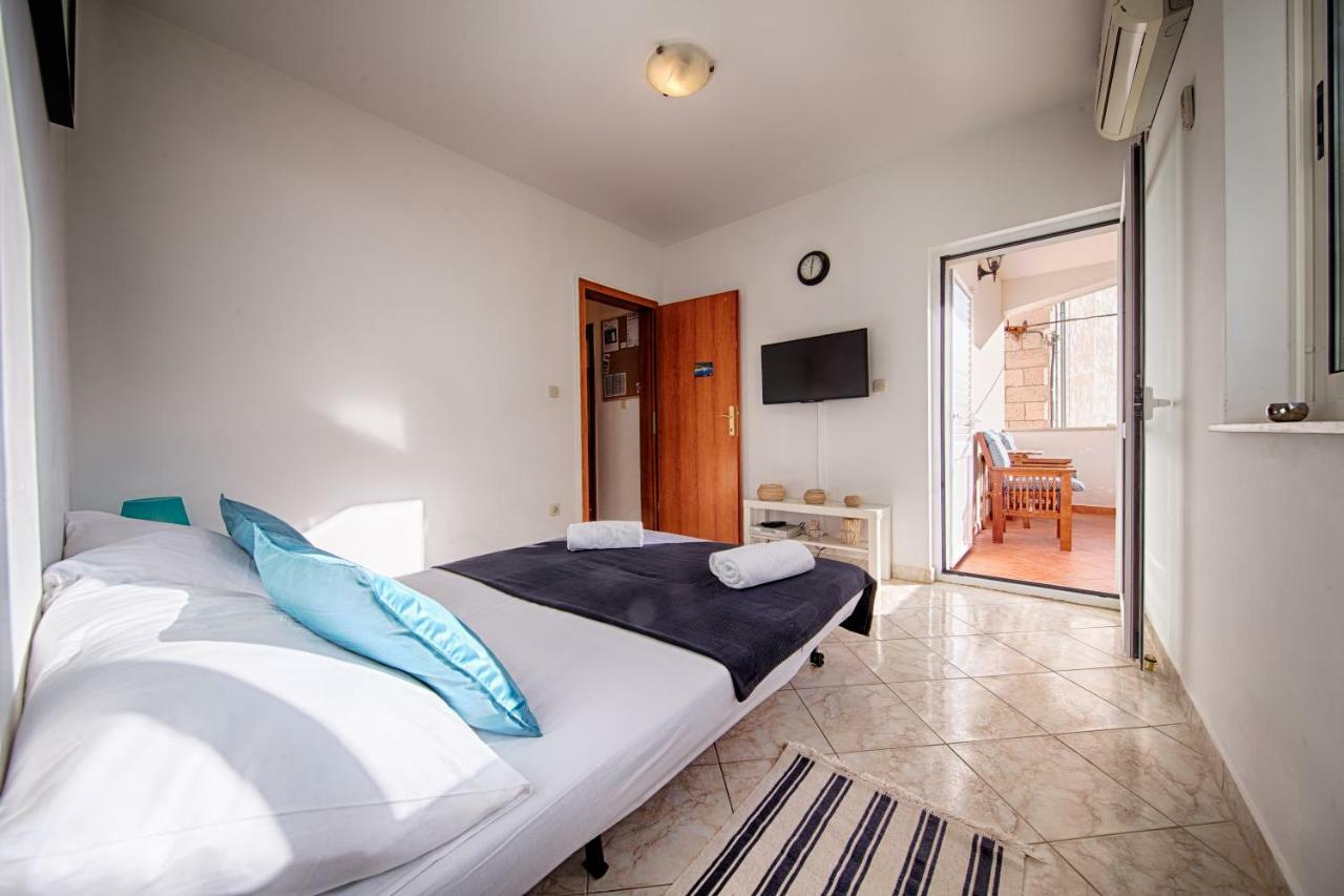 Apartments Marinkovic Komiža 外观 照片