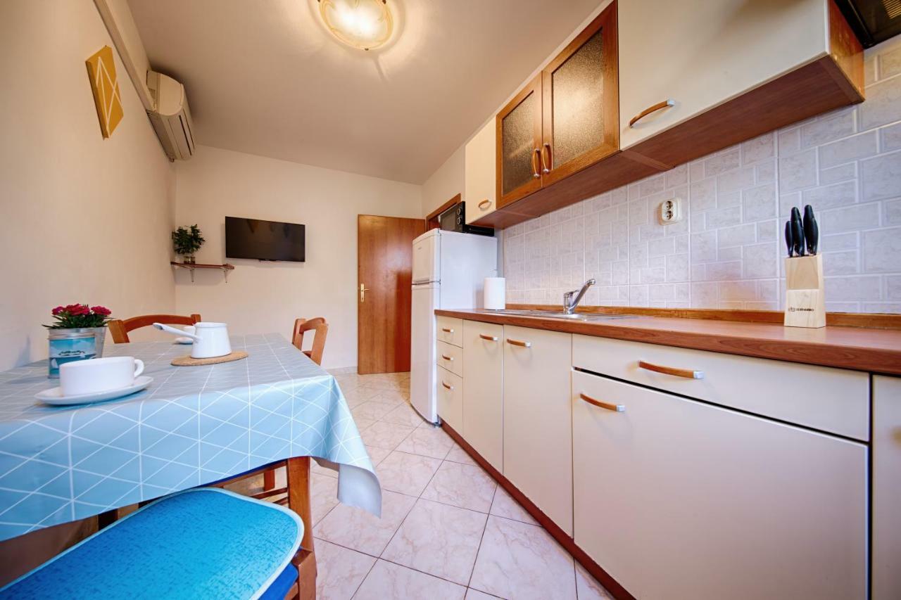Apartments Marinkovic Komiža 外观 照片